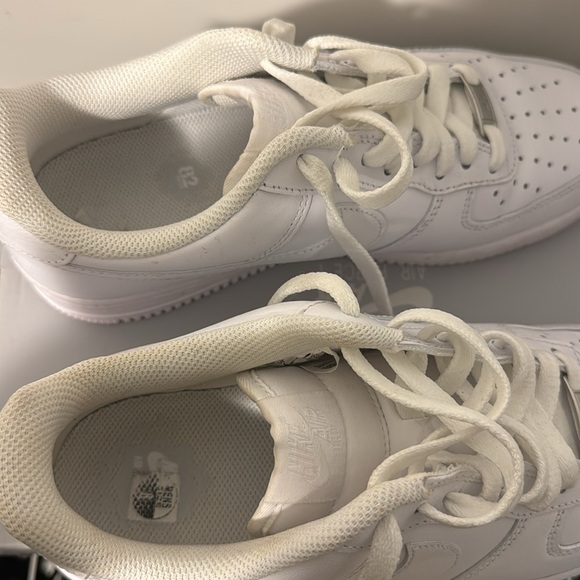 Nike Air Force 1 - Picture 4 of 5